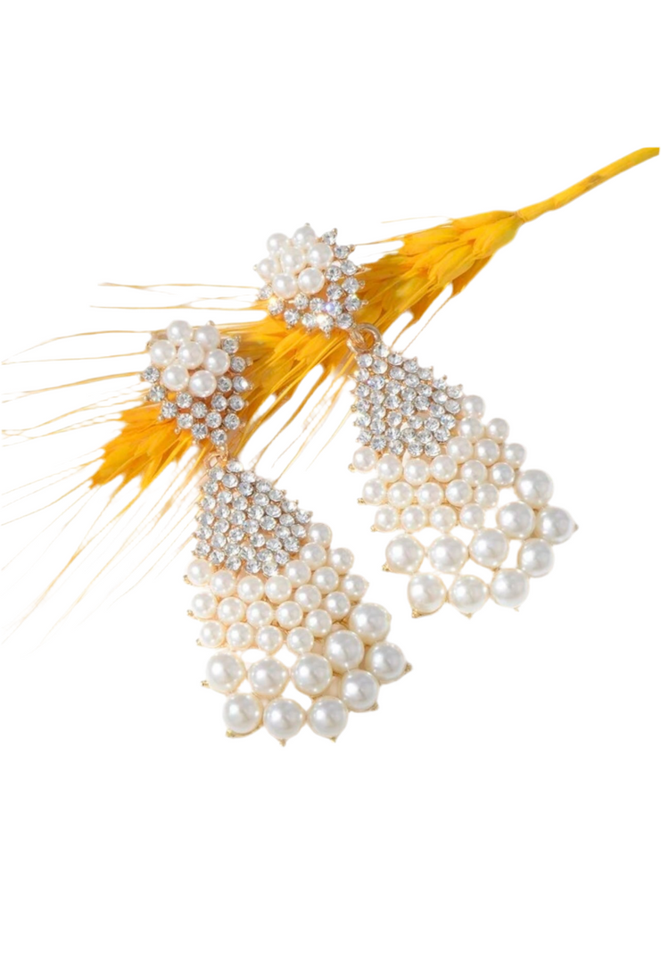TEAR DROP PEARL DANGLE EARRINGS